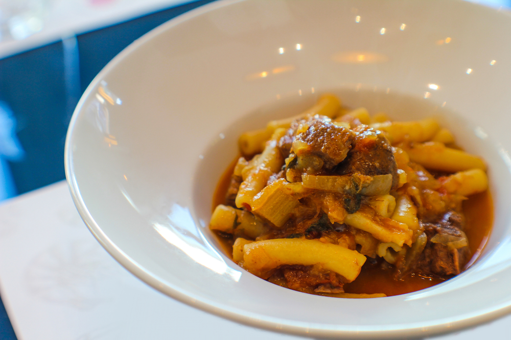 Napoli. Salotto Striano gastronomia