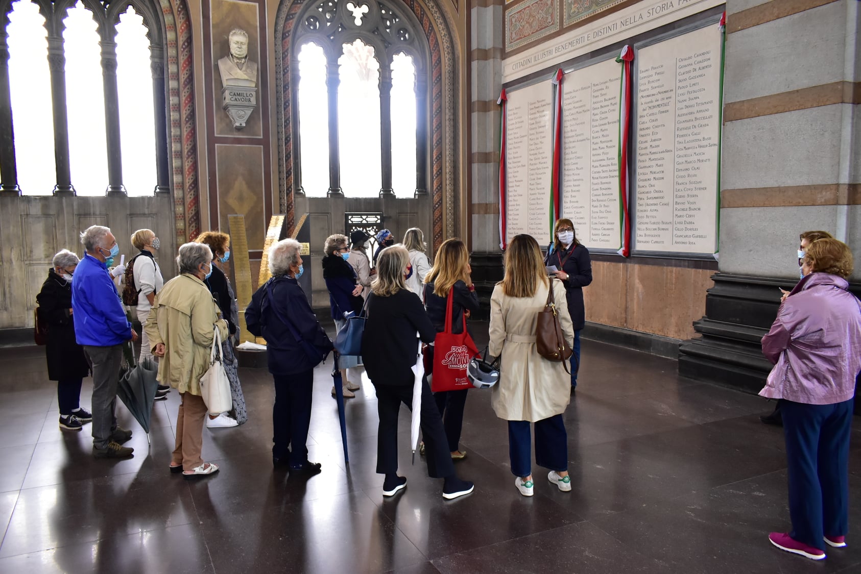 Gruppo si Milano al cimitero Monumentale