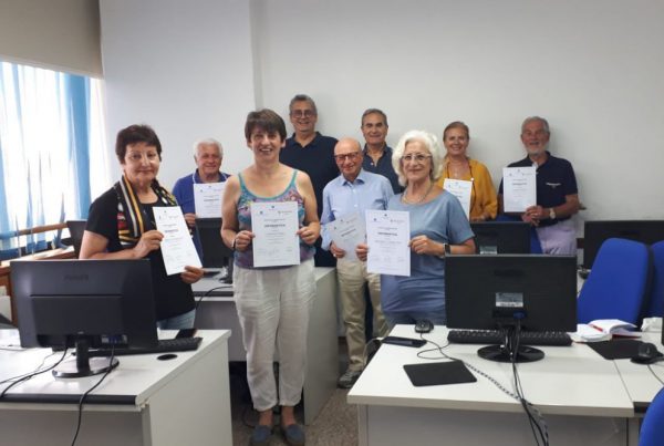 50&Più Lecce la consegna dei diplomi al corso di informatica