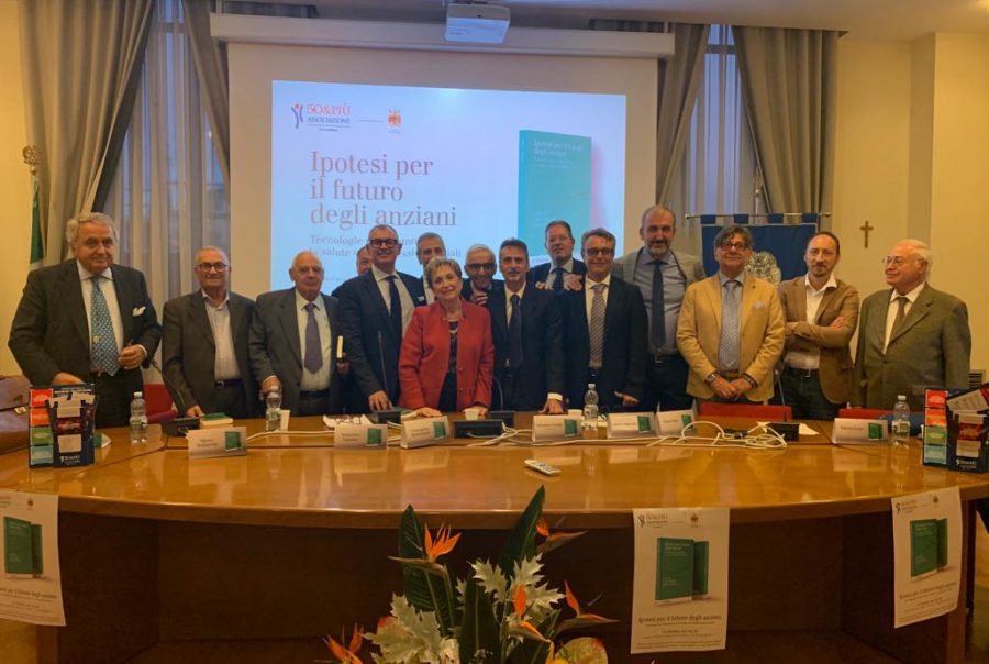 La presentazione del volume Ipotesi del futuro degli anziani organizzato da 50&Più Calabria