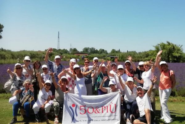 Lucca. Bellissimo e profumatissimo il lago di Massaciuccoli