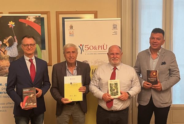 Presentati i tre finalisti del Premio Manzoni organizzato da 50&Più Lecco