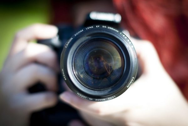 5 i vincitori del concorso fotografico "Abbracciamo i nonni"