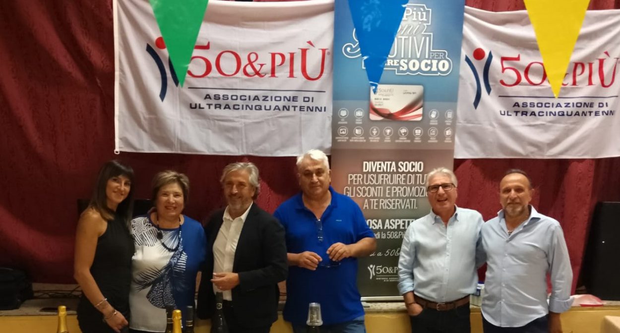 Riscuote un ottimo successo la Festa dei nonni organizzata da 50&Più Caltanissetta che si è tenuta il 12 ottobre.