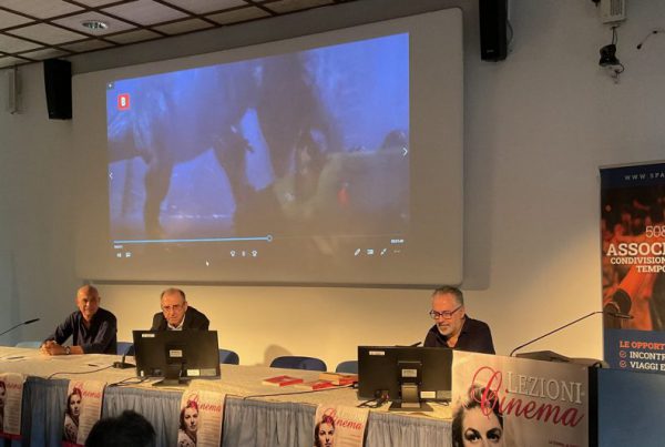 Grande successo per il primo appuntamento di Lezioni di Cinema, organizzato da 50&Più Livorno e appuntamento alla lezione del 28 ottobre.