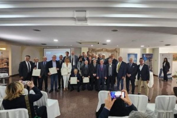 Agrigento. Premiati 35 Maestri del Commercio