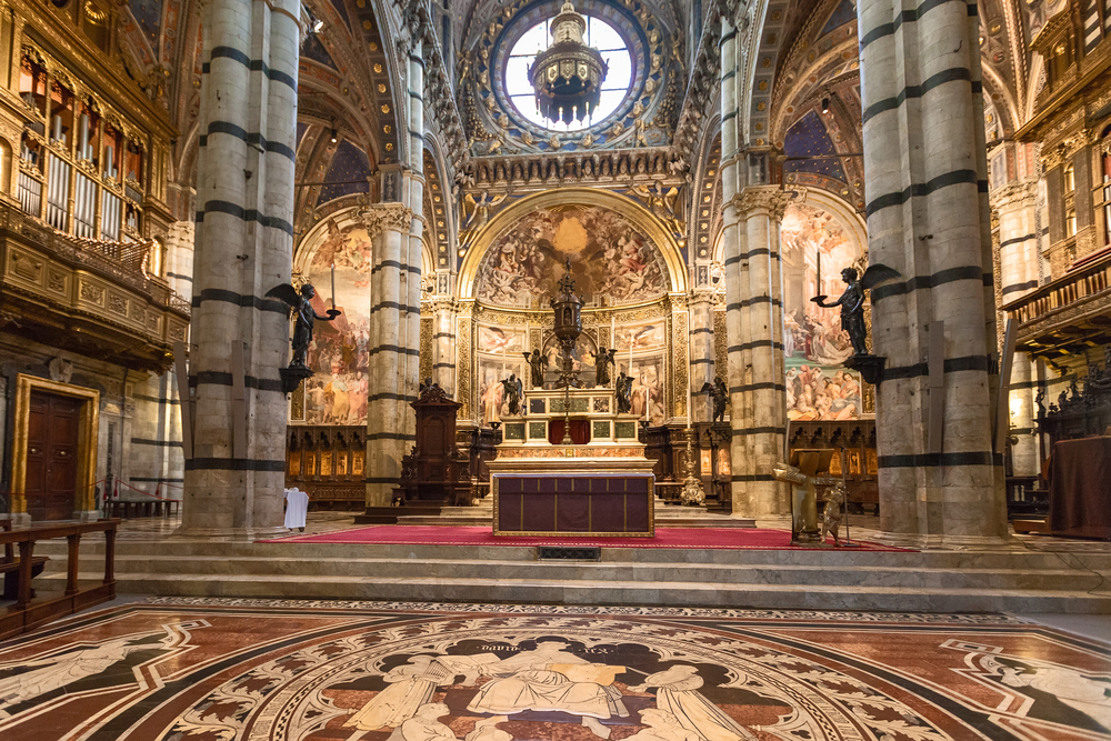 Andar per Toscana, ideato da 50&Più Arezzo, propone una visita a Siena