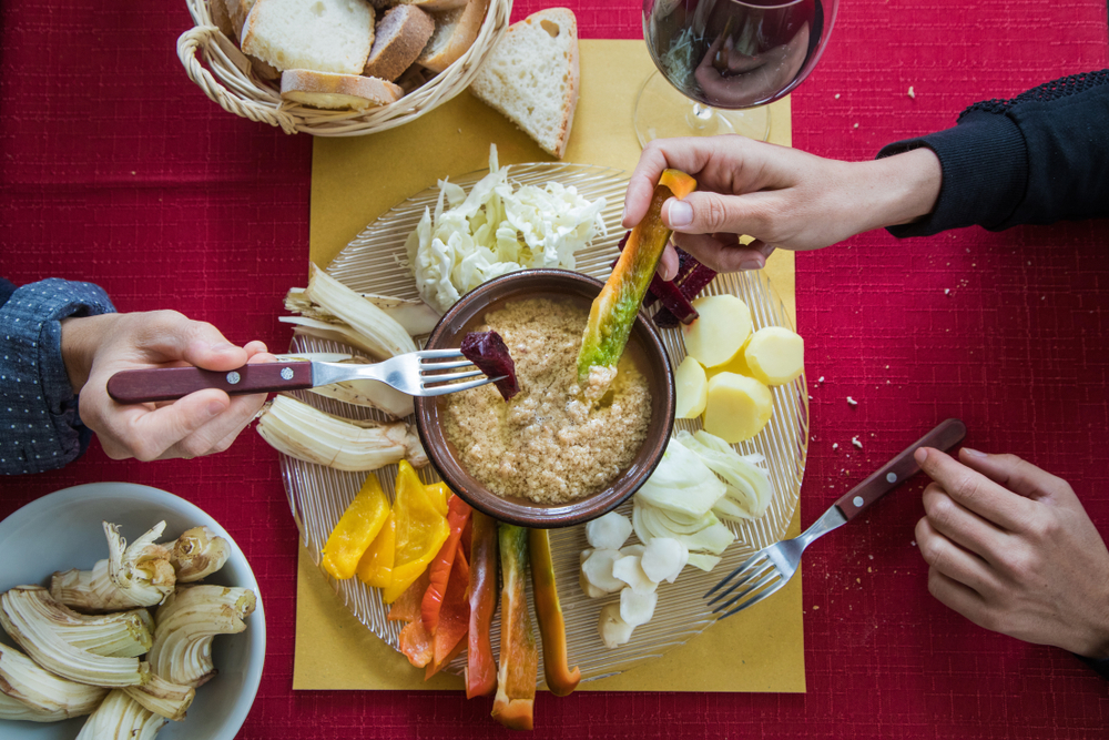 50&Più Torino organizza una giornata per mangiare insieme la bagna cauda